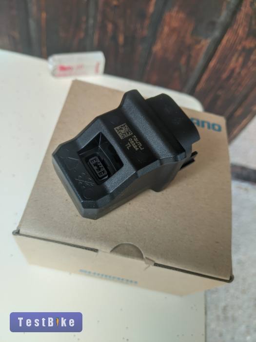 Gyorstöltő új Shimano STEPS EC-E8004