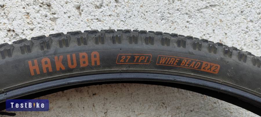 Hakuba wire bead 29x2.1 külsö gumi eladó