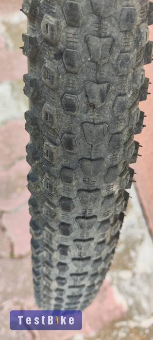 Hakuba wire bead 29x2.1 külsö gumi eladó