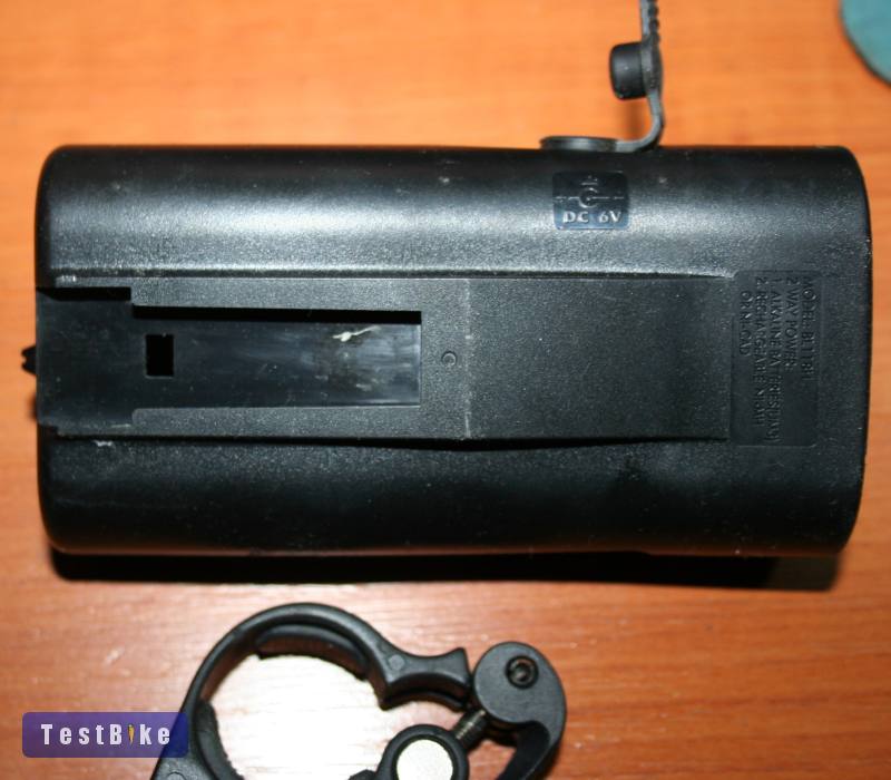 Halogén bicikli lámpa tölthető akkus