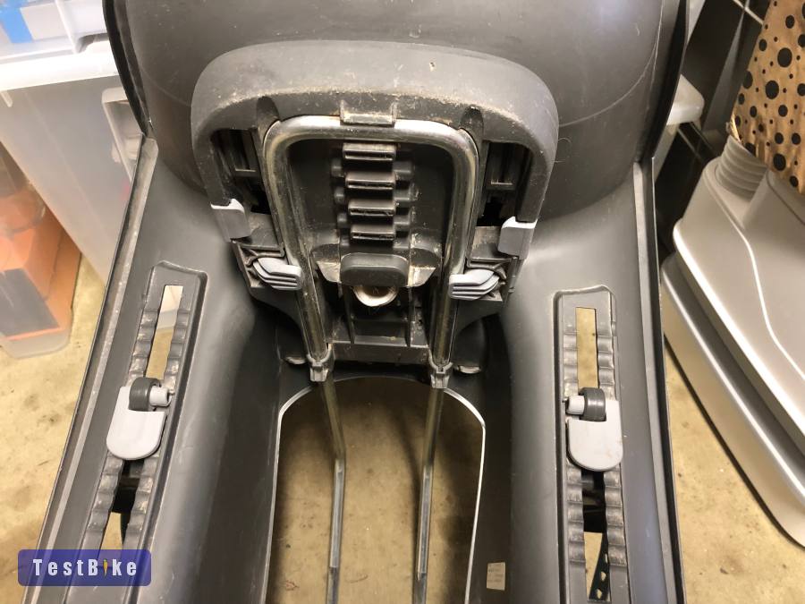 Hamax Chill kerékpáros gyerekülés 22kg vázra rögzíthető