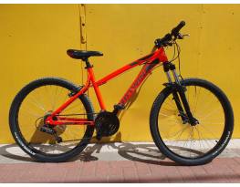 Használt 26"-os B-Twin 340 MTB kerékpár, narancs-fekete