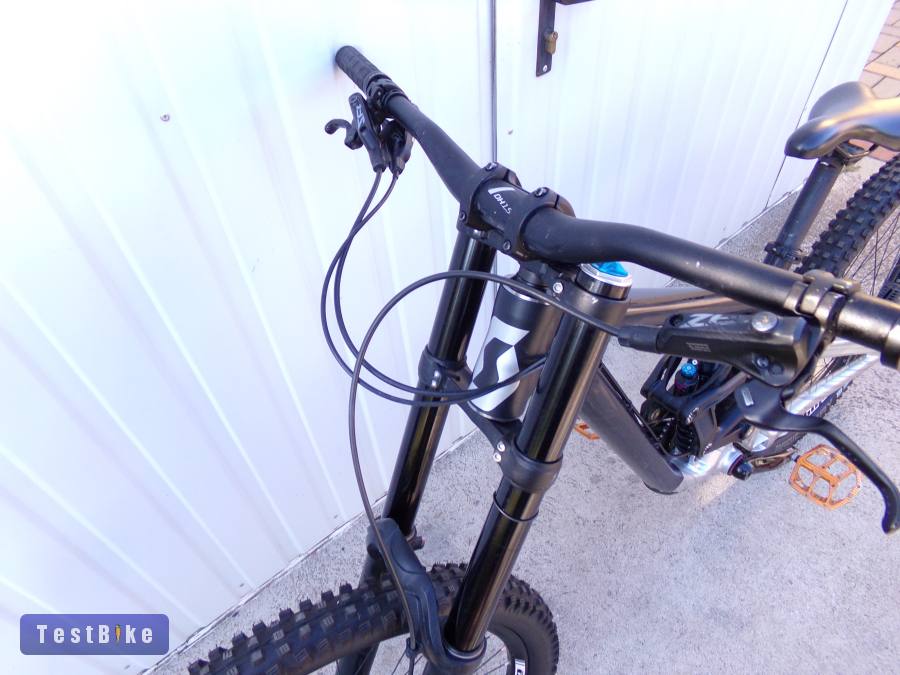 Használt 27.5 Scott Gambler 720 DH kerékpár Fox40, SramGX