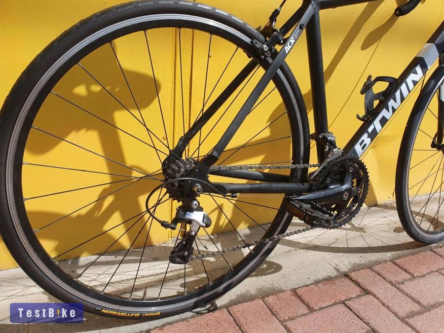 Használt 28"-os B-Twin Triban 500 országúti kerékpár