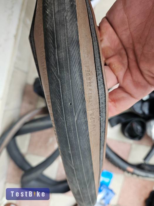 Használt 2xContinental Ultrasport III 28mm eladó