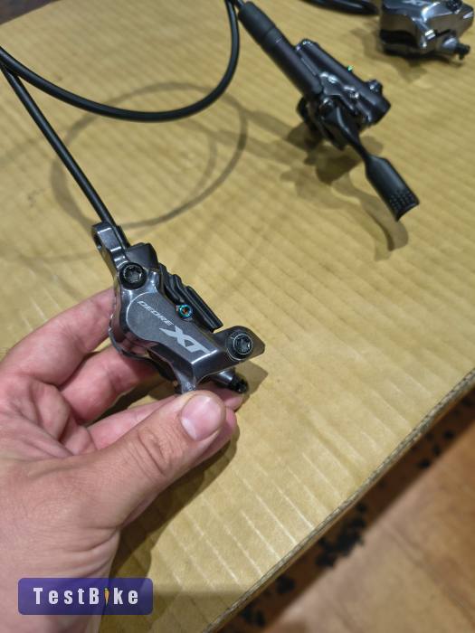 Használt 4 dugattyús Shimano Deore XT eladó