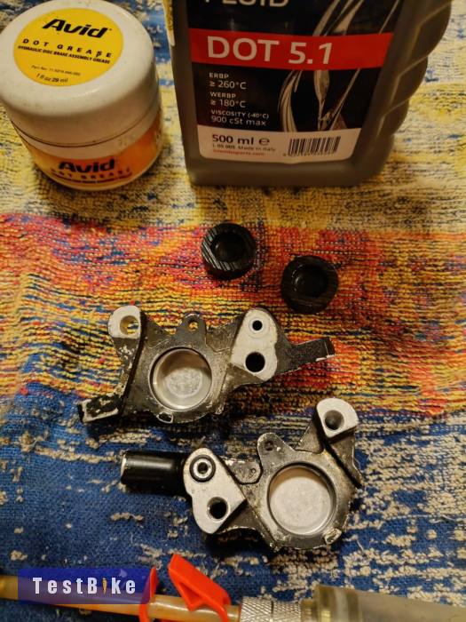 Használt Avid Elixir 1 eladó (Első)