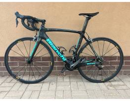 Használt Bianchi Oltre XR1, Ultegra Di2 eladó országúti
