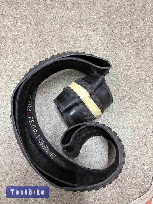 Használt Bontrager XR2 eladó