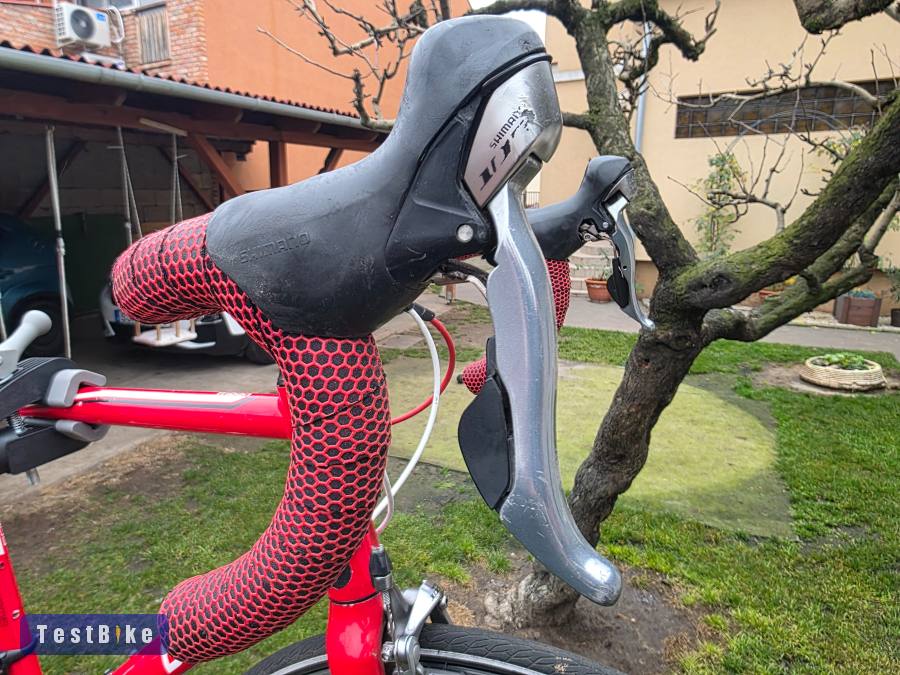 Országúti Alu Carbon, Shimano 105