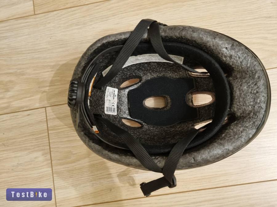 Használt Btwin gyereksisak eladó