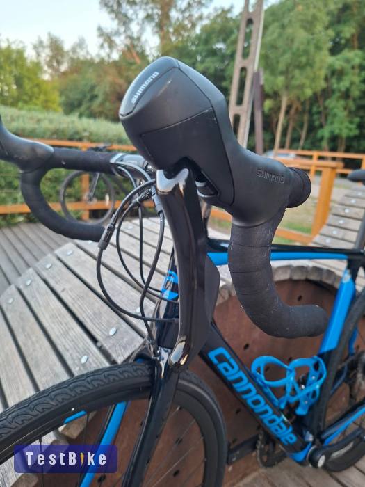 Cannondale Synapse  tárcsafékes, karbon országúti kerékpár 
