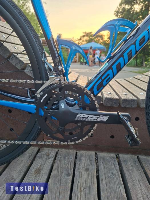 Cannondale Synapse  tárcsafékes, karbon országúti kerékpár 