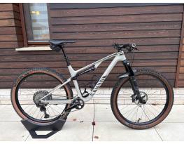 Használt Canyon LUX CF 7 eladó (1x12; full XT; 11,76 kg, DT)