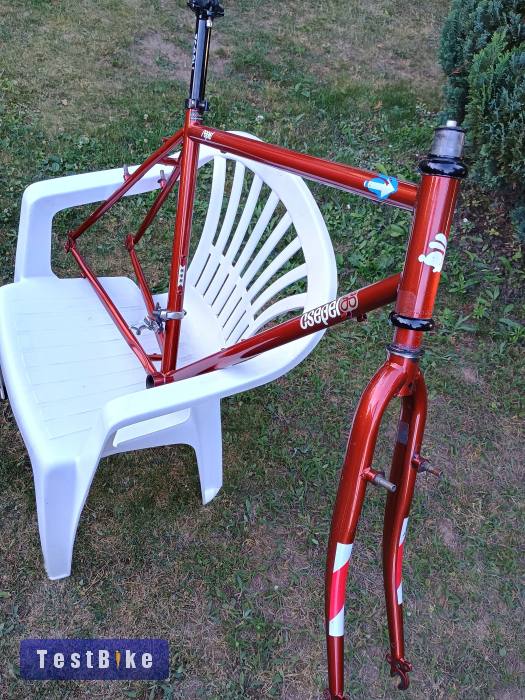 Használt Csepel trekking váz!