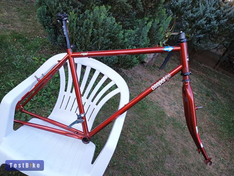 Használt Csepel trekking váz!