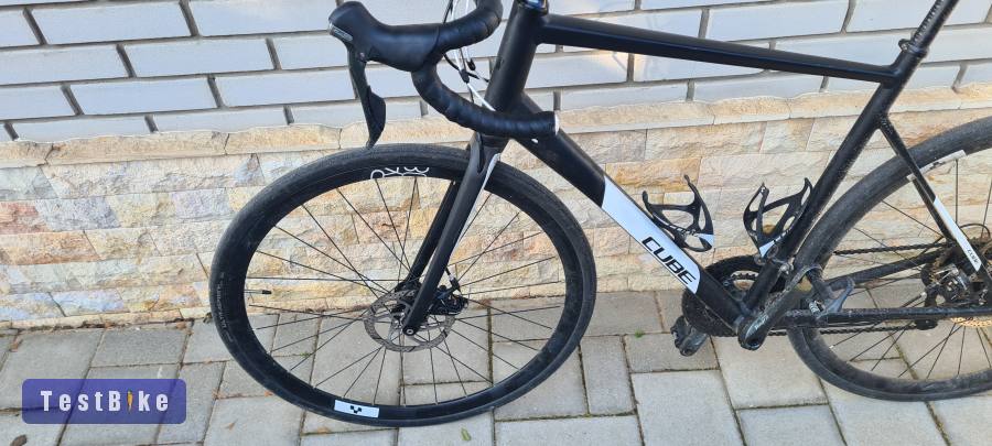 Használt Cube Attain eladó