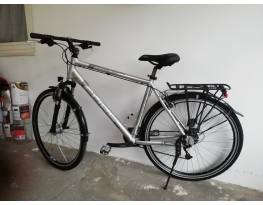 HasznĂĄlt Cube Touring eladĂł