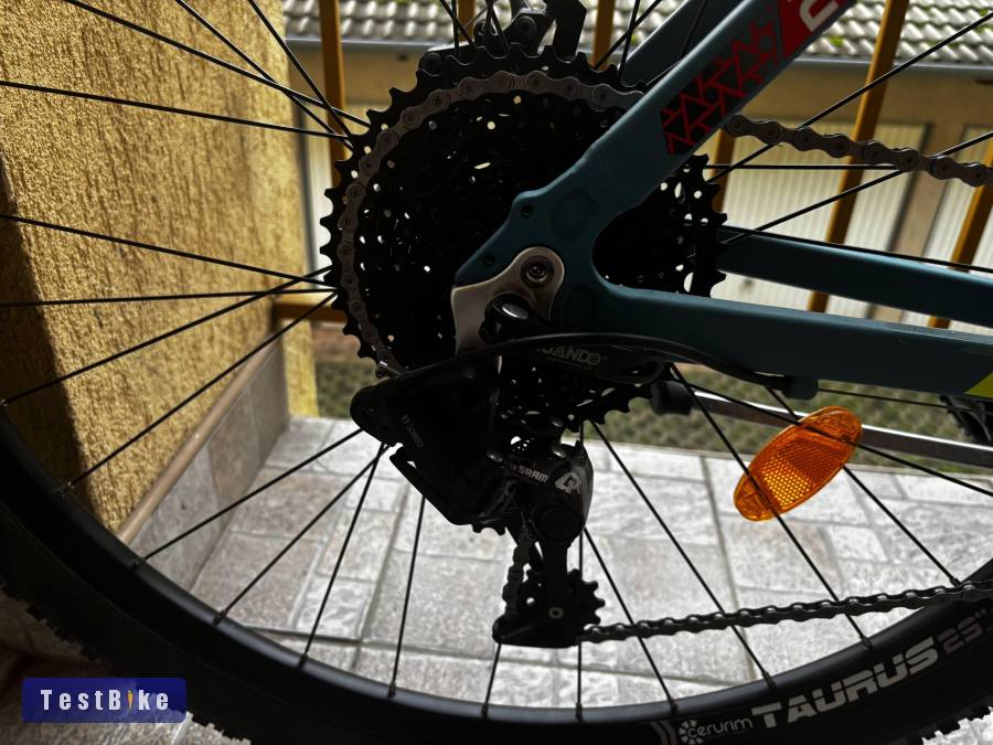 Használt DHS 2925 L-es méret eladó