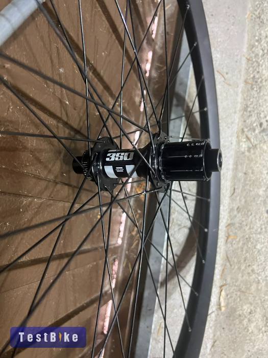 Használt DT Swiss 350 classic hátsó boost agy eladó