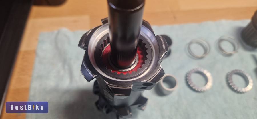 Használt DT Swiss 370 hybrid hátsó eladó