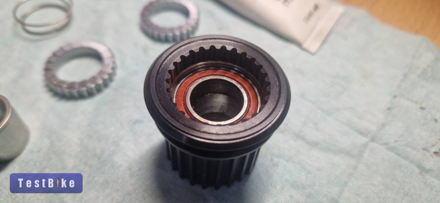 Használt DT Swiss 370 hybrid hátsó eladó