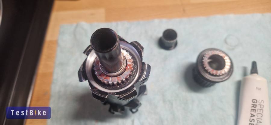 Használt DT Swiss 370 hybrid hátsó eladó