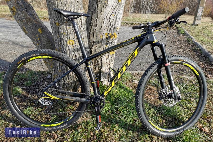 Használt Eladó egy Scott RC-900-as