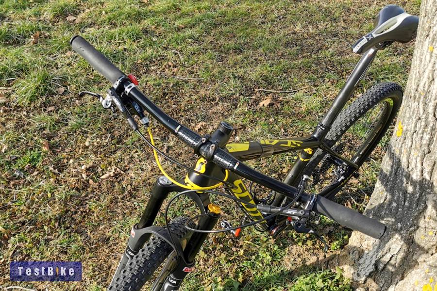 Használt Eladó egy Scott RC-900-as