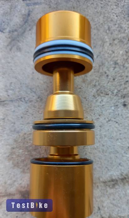 Használt Eladó Rock Shox ZEB 180mm Debonair+ nyomórúd