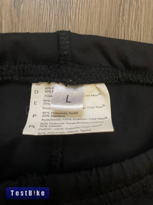Használt Endura Xtract Gel rövidnadrág eladó