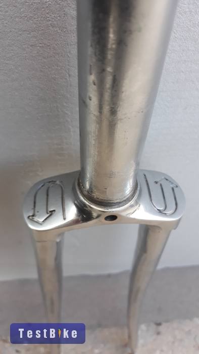 Használt F. Moser Super Prestige Pernod vázszett eladó