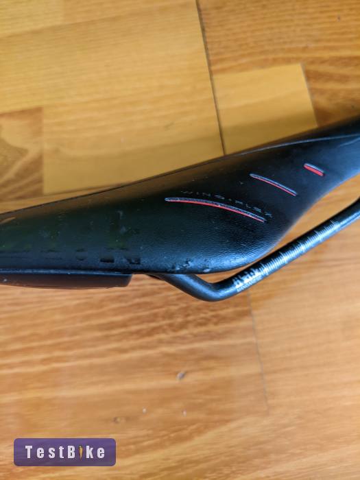 Használt Fizik Arione nyereg