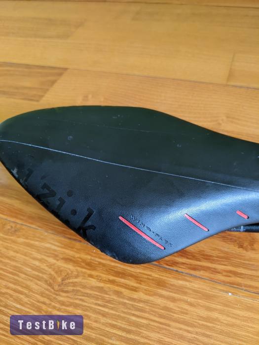 Használt Fizik Arione nyereg