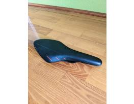 Használt Fizik Arione nyereg