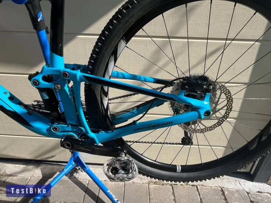 Használt Giant Anthem X 29er 3 "L" MTB eladó