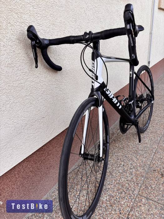Használt Giant Defy Advanced 2 eladó