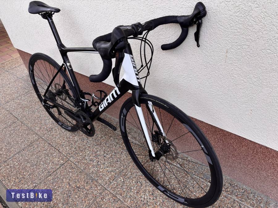 Használt Giant Defy Advanced 2 eladó