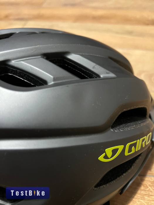 Használt Giro Fixture II mips sisak