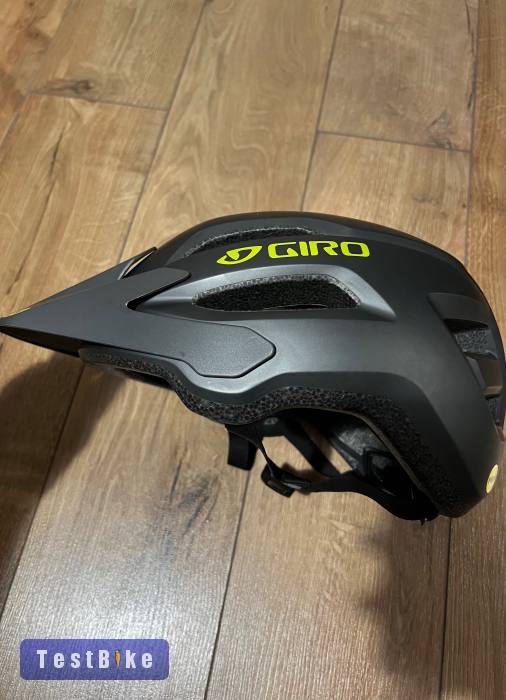 Használt Giro Fixture II mips sisak