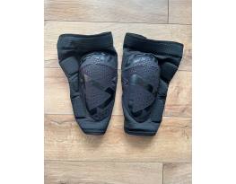 Használt Leatt térdvédő