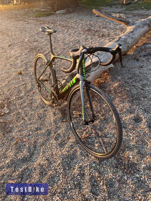 Használt M/L Giant TCR Advanced 2 eladó