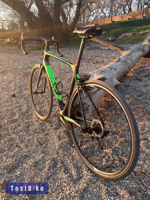 Használt M/L Giant TCR Advanced 2 eladó