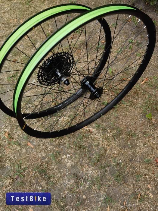 Használt Mavic Mullet Boost kerékszett eladó