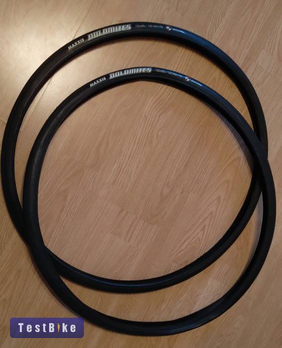 Használt Maxxis Dolomites 700x28c gumik