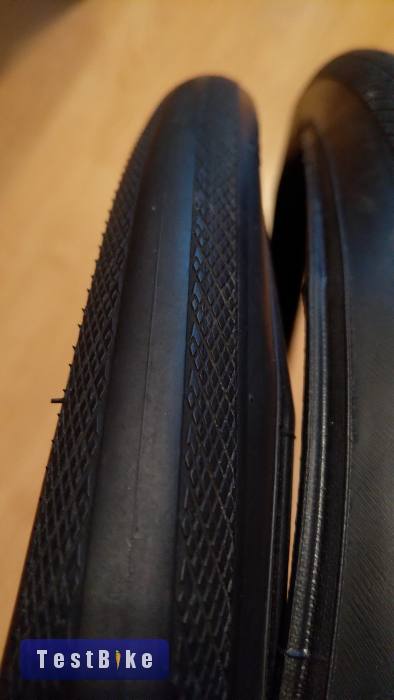 Használt Maxxis Dolomites 700x28c gumik