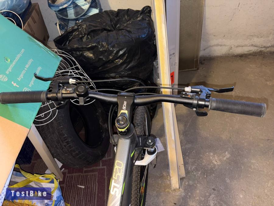 Használt MTB Rockrider ST 520 V2 - szürke/sárga eladó