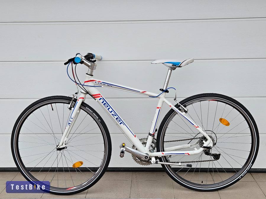 Használt Neuzer Courier DT eladó