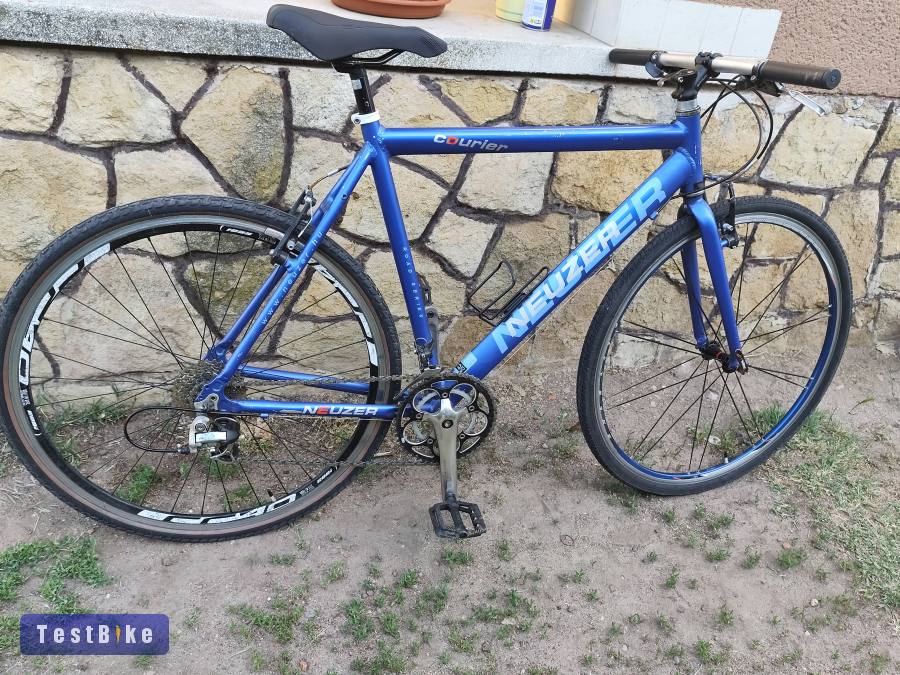 Használt Neuzer Courier eladó