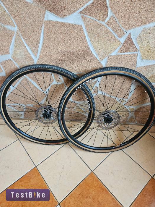 Használt Novatec WTB gravel kerékszett